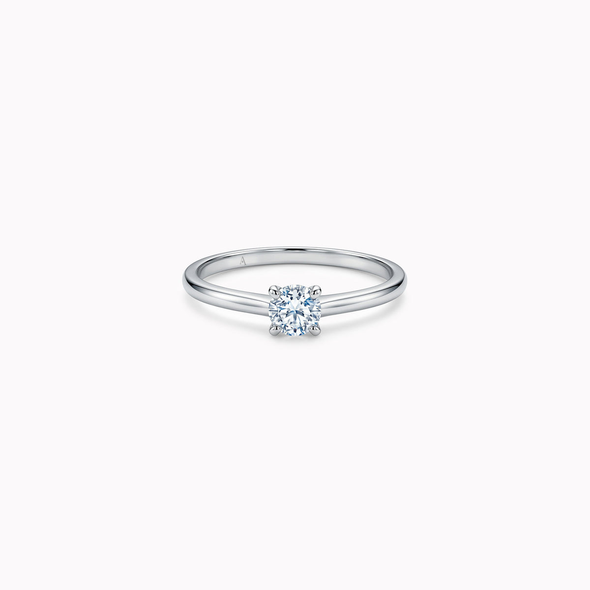 The V-Shape M – 0.30 ct – 18k white gold