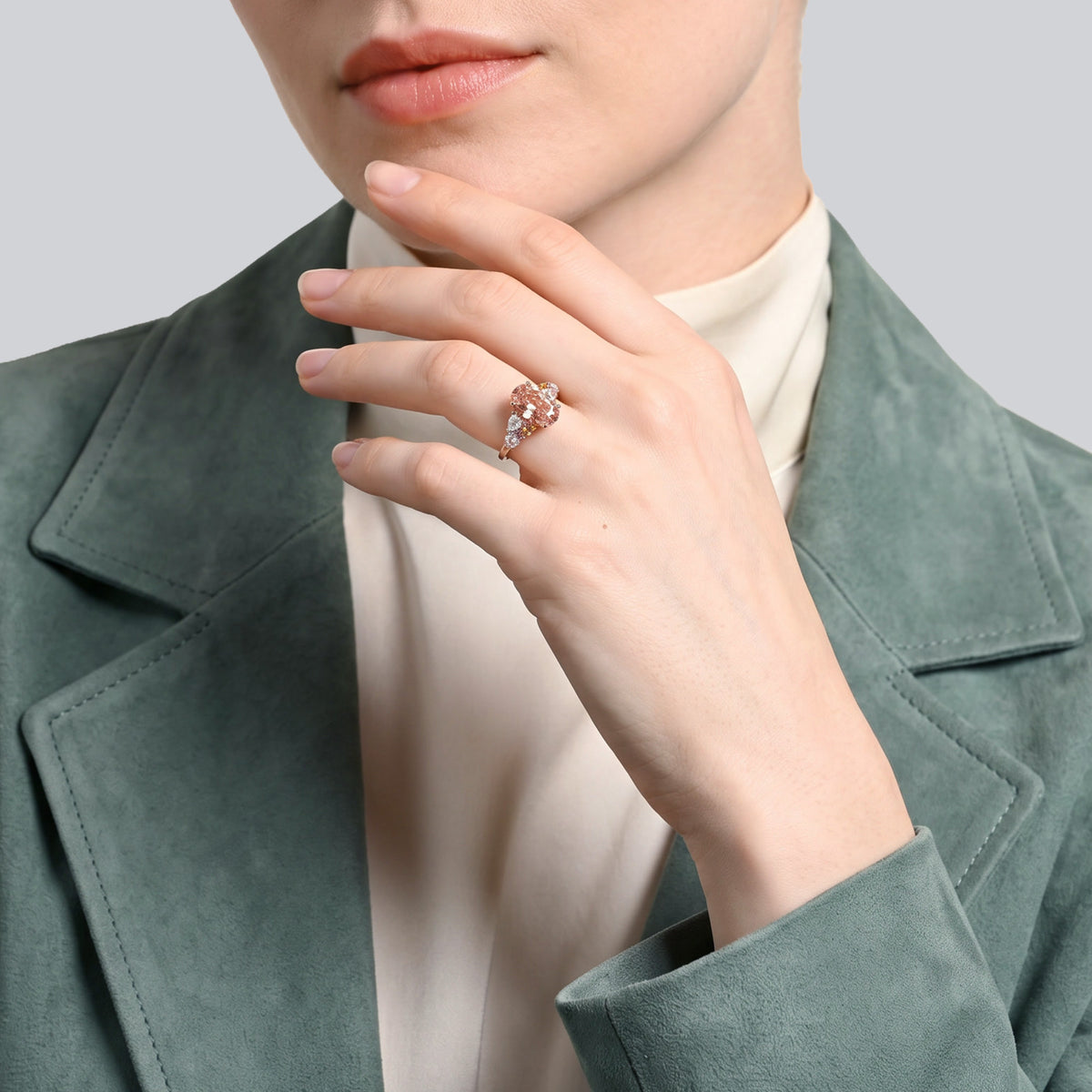 As wild as it gets Oval- Rotgold 18K