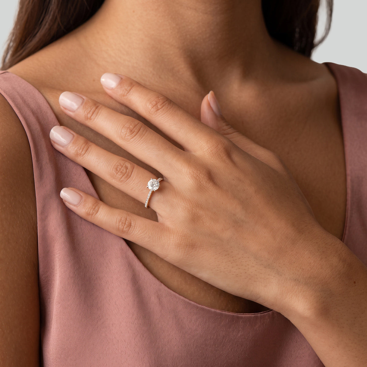 The Fancy V-shape 1.00 carats - or jaune 18k