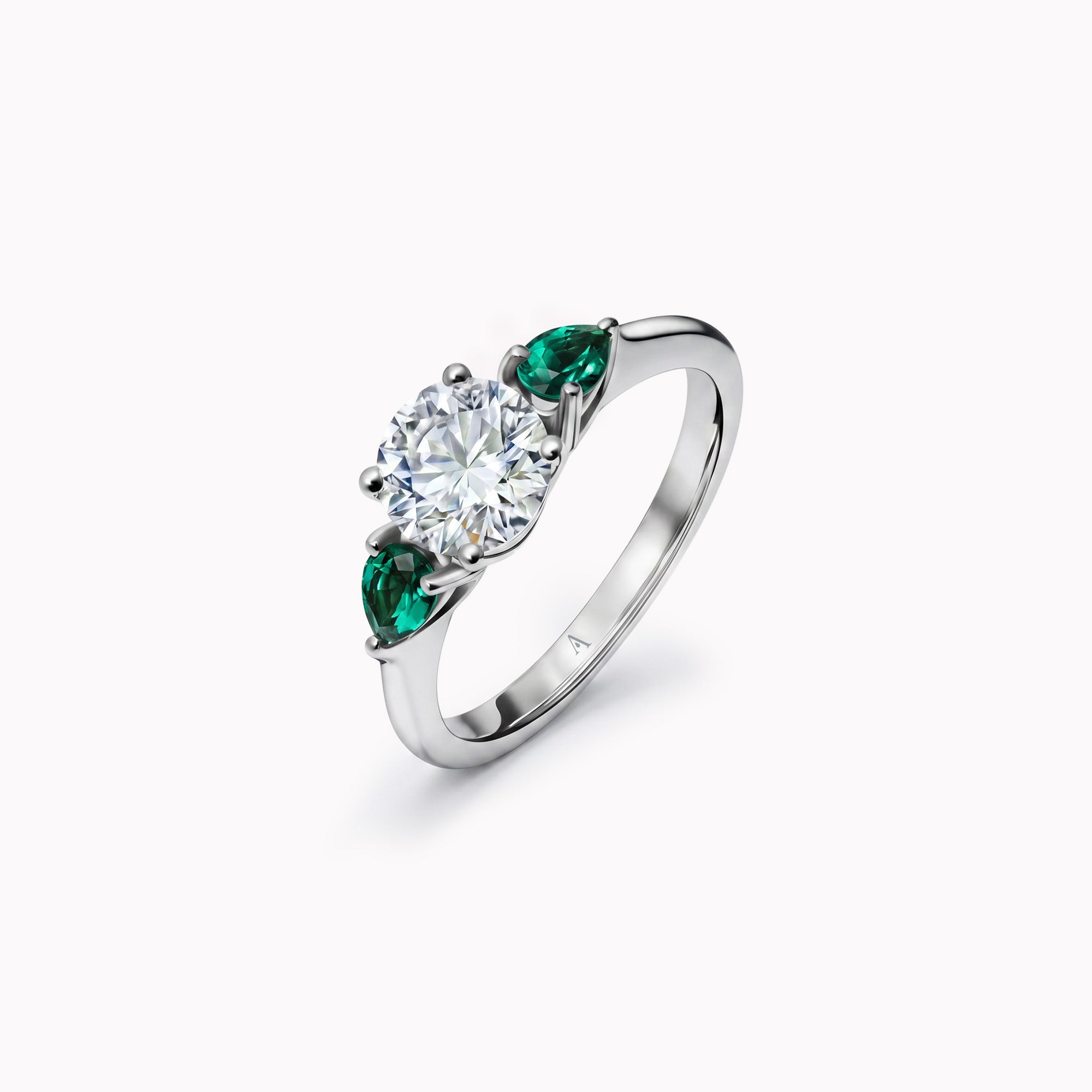 Moonlit Blossom - or blanc 18k