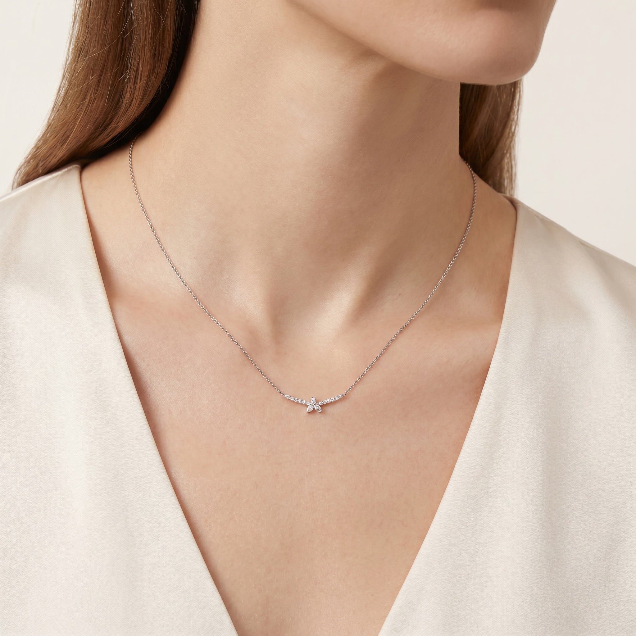 Necklace The Little Bee S - White Gold 18k