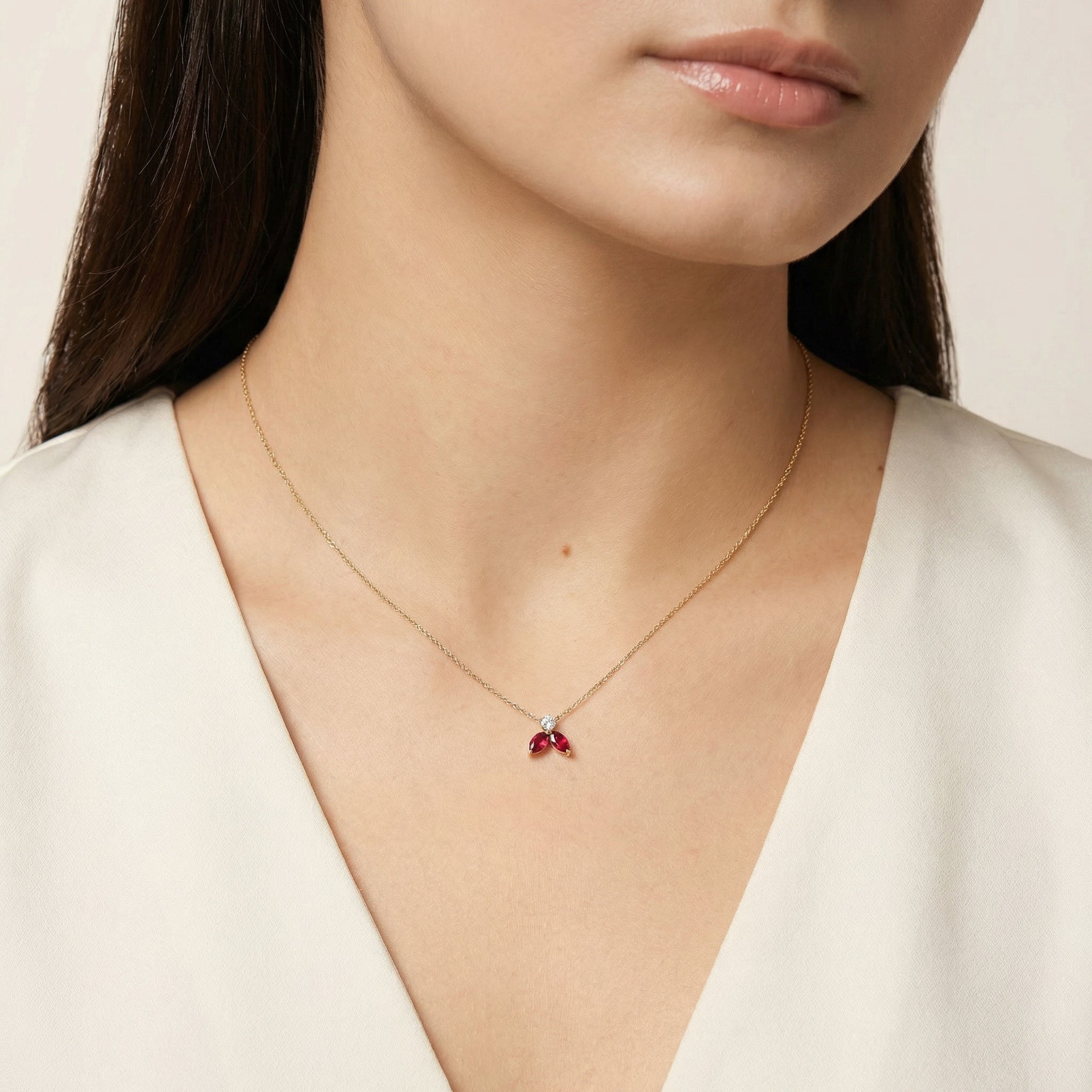 Necklace The Little Bee Rouge M - Yellow Gold 18k