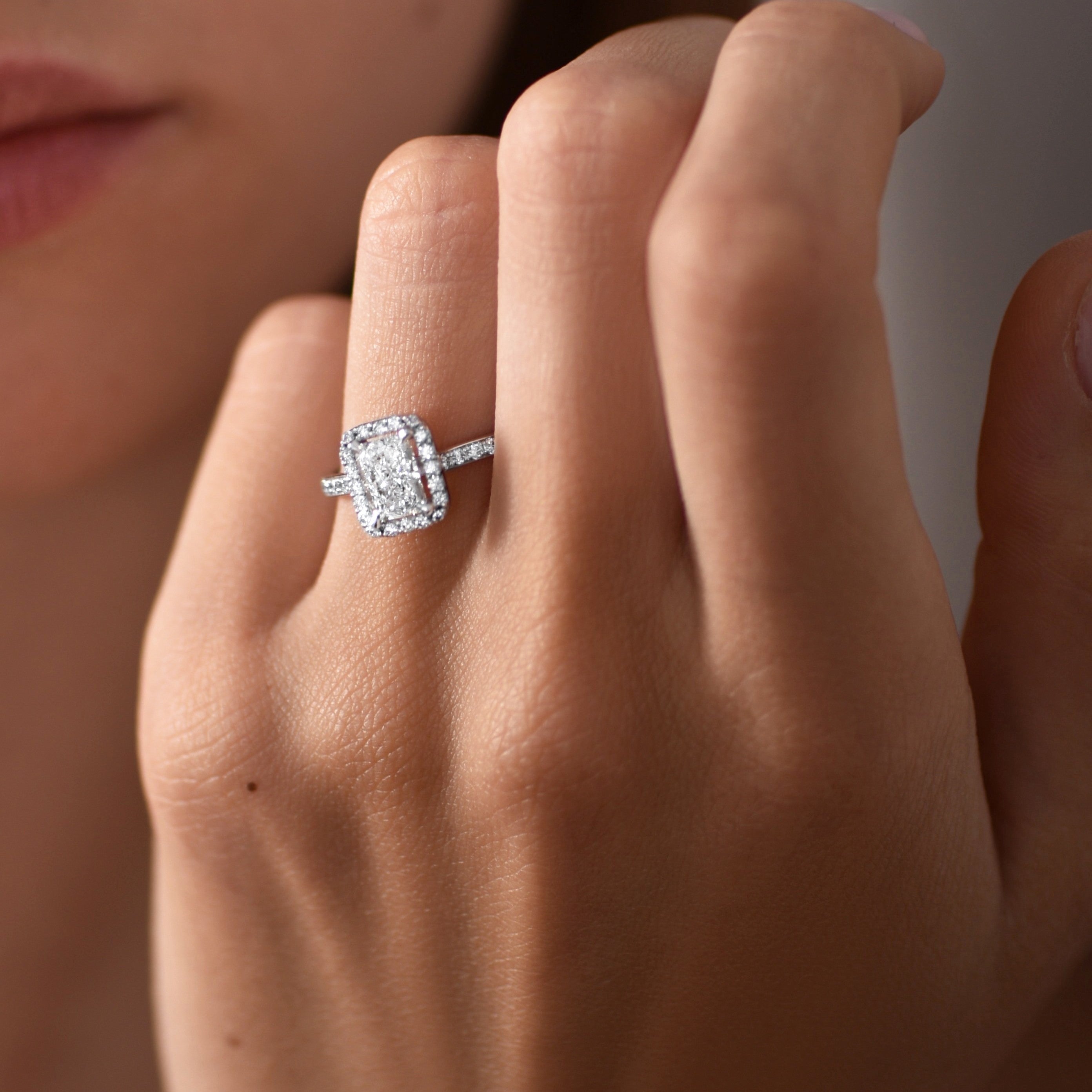 Sleeping Beauty ring with diamonds