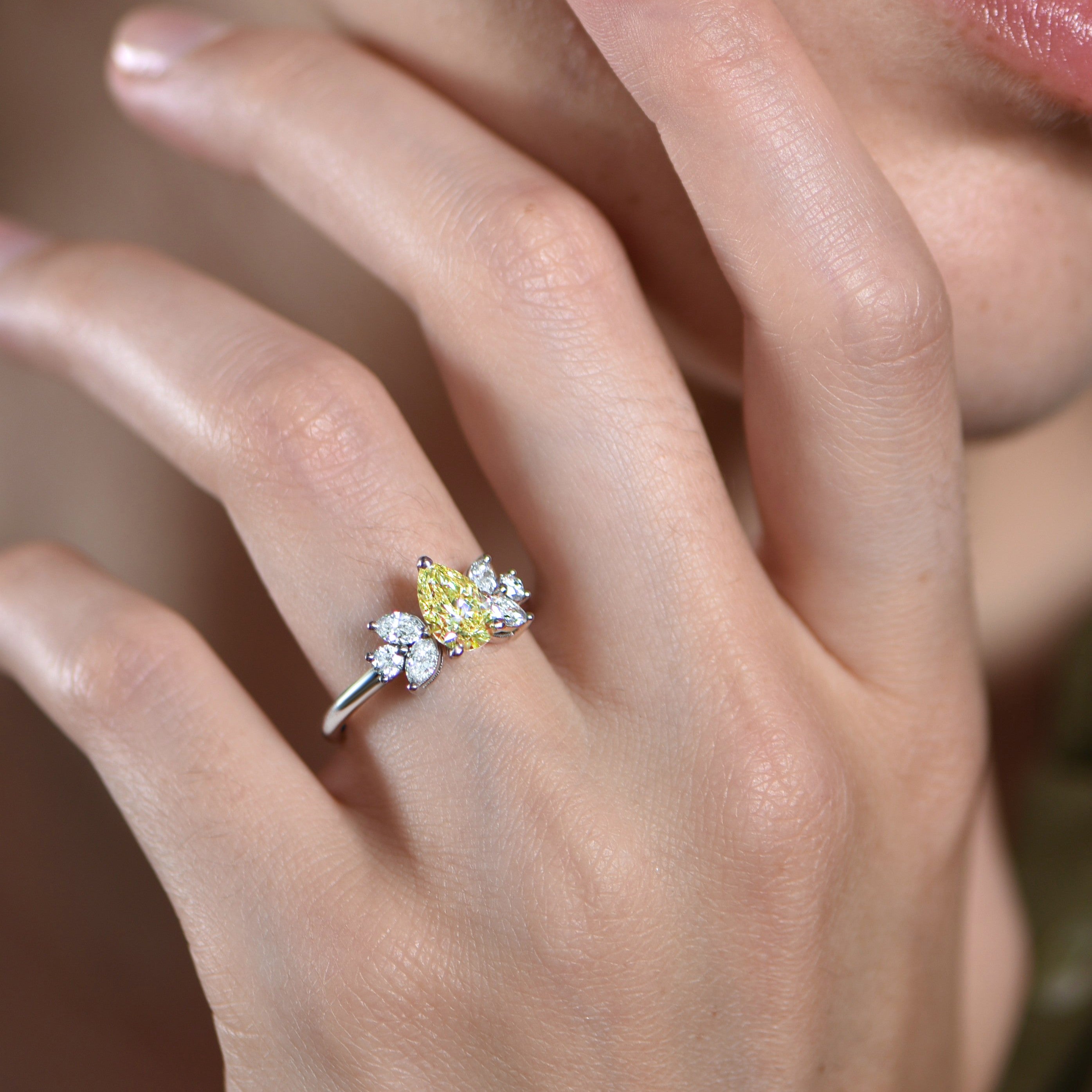 Three Little Birds 1.00 carats - white gold 18k