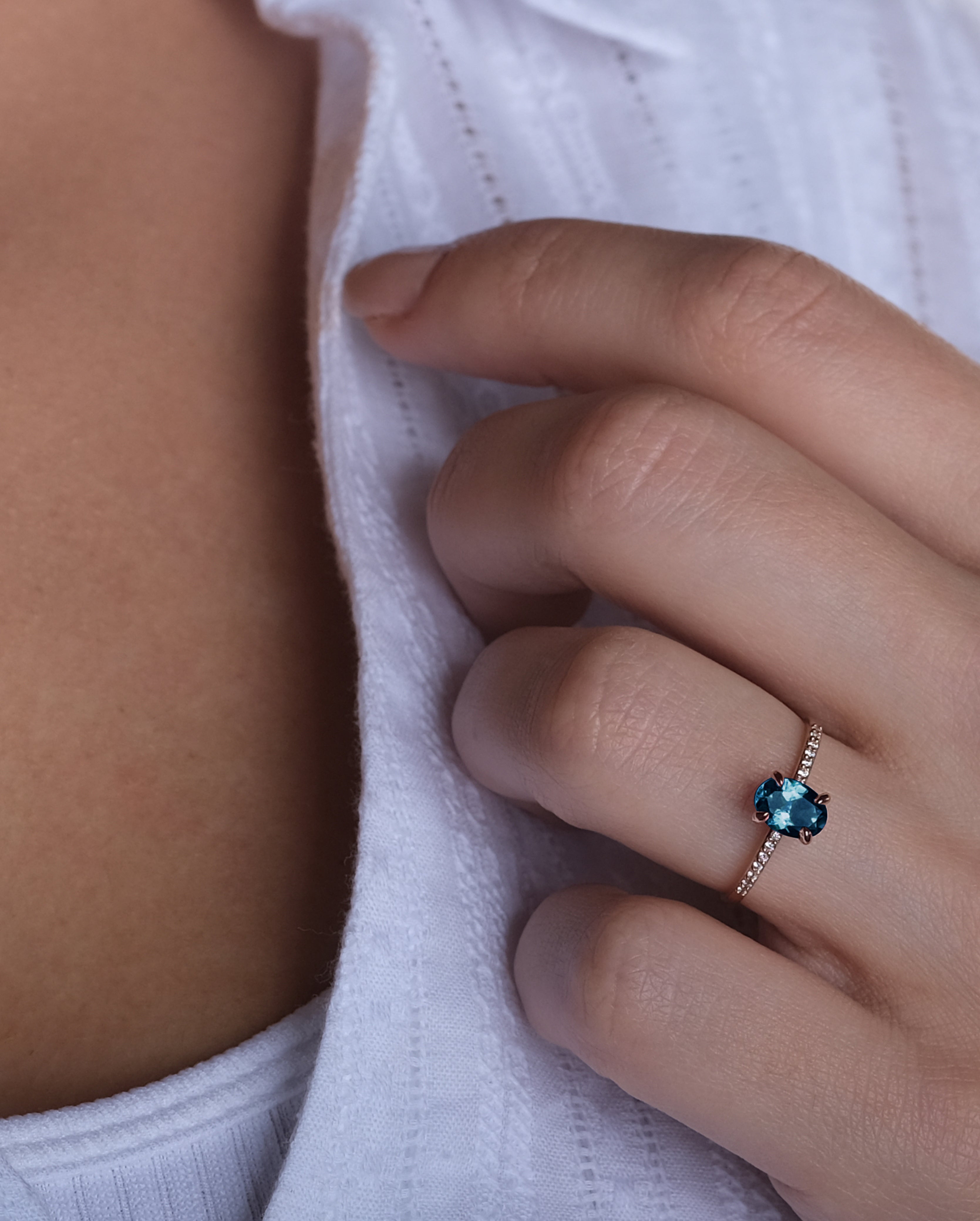 Bague AA-286 - or rouge 18k – Bague en or 18k – vue de profil