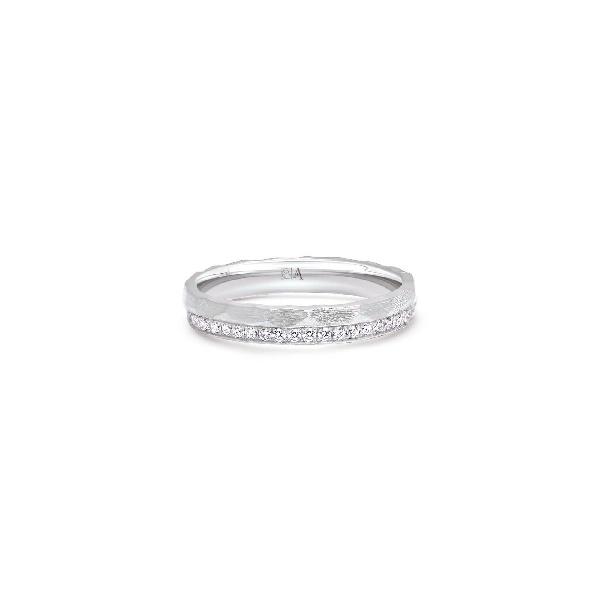 The Fancy Geometry of Love - or blanc 18k – Alliances AGUAdeORO en or 18k avec diamant – vue produit