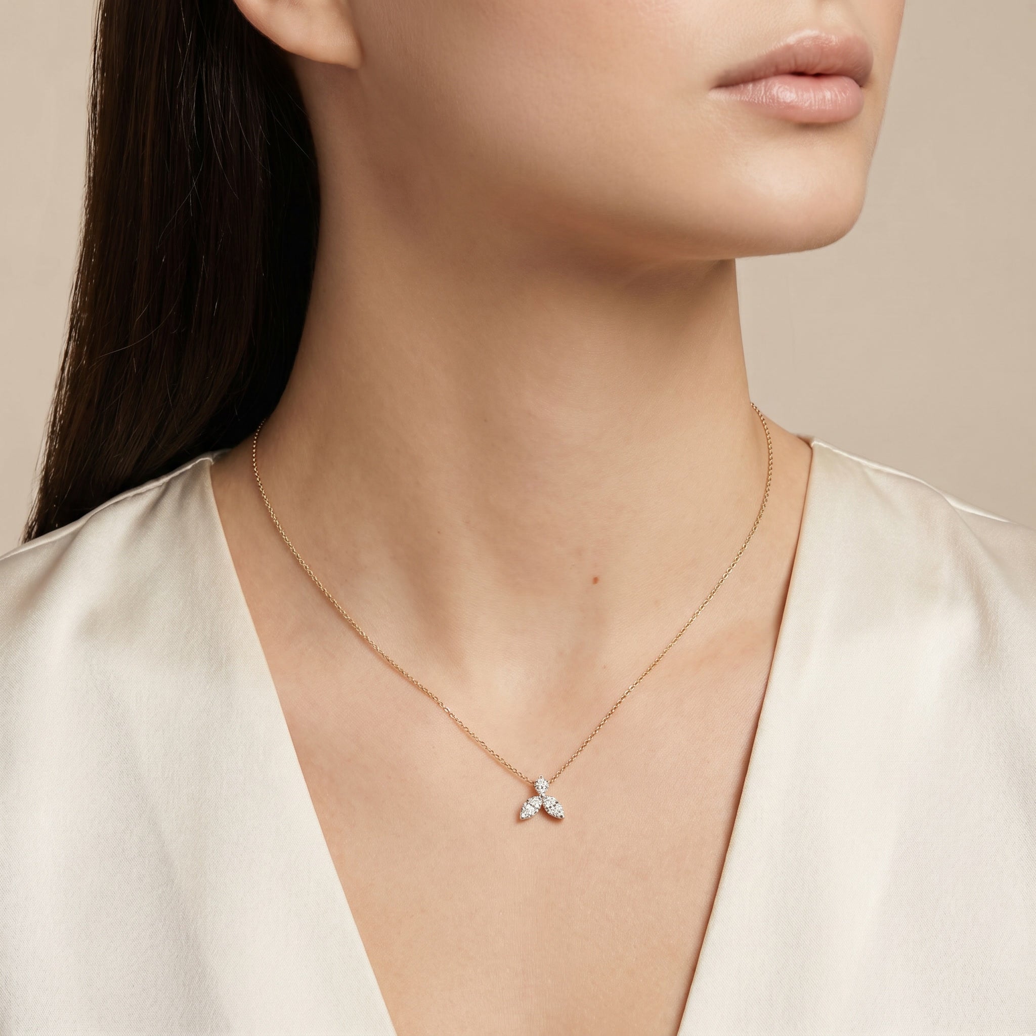 Halskette The Little Bee XS - Rotgold 18K