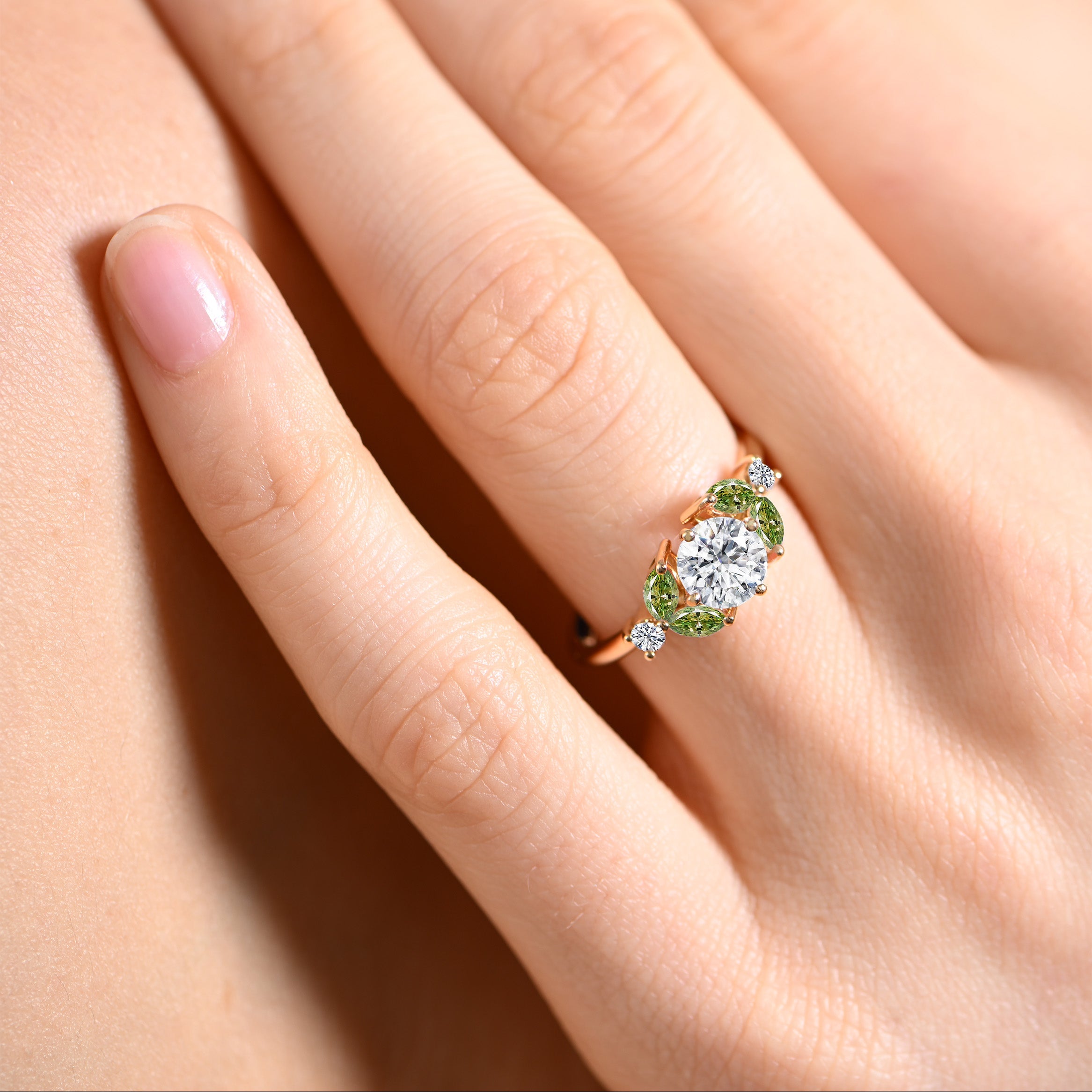 Little Bees Green 1.00 carat - or rouge 18k