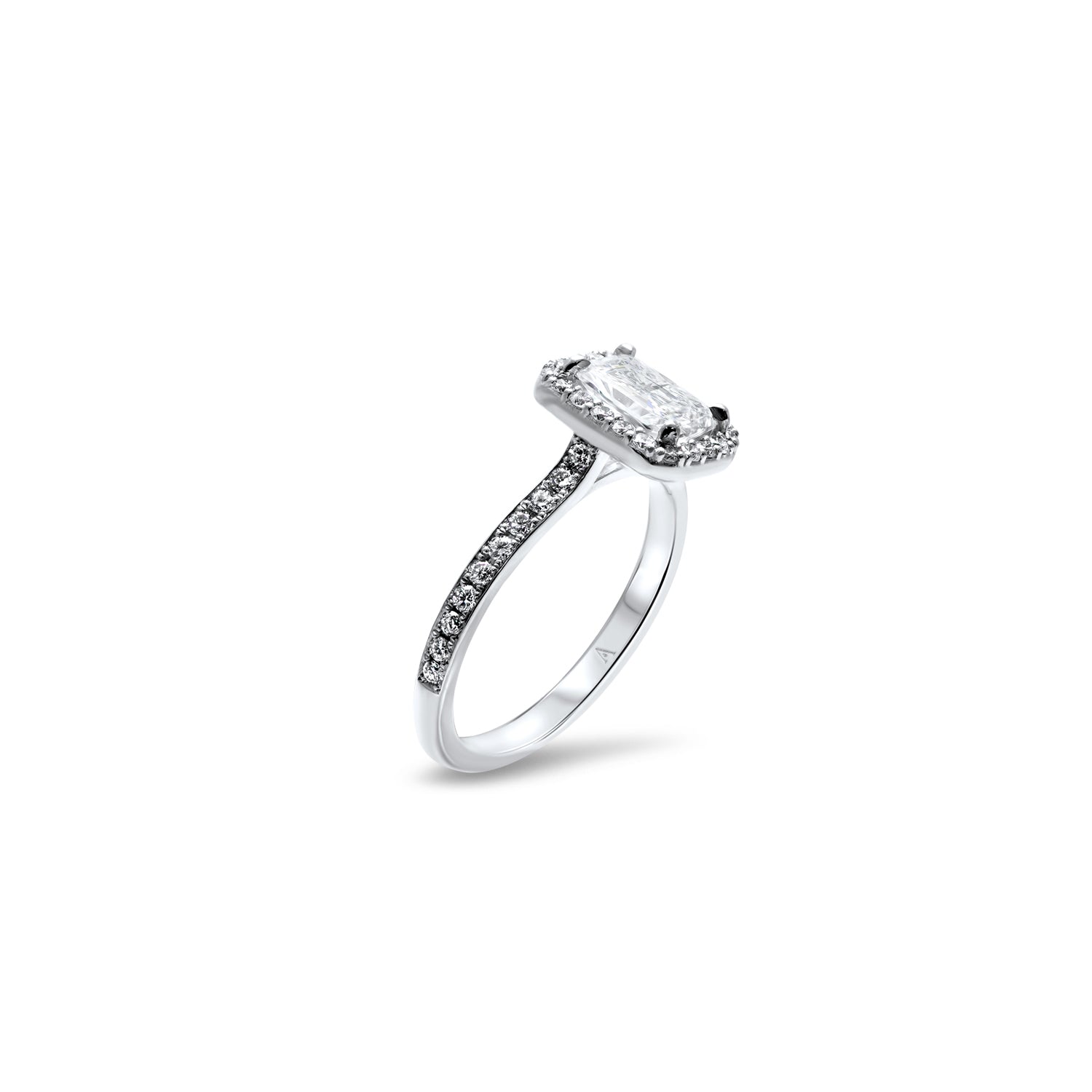 The Little Sleeping Beauty 1.00 carats - or blanc 18k – Solitaire en or 18k – porté en situation