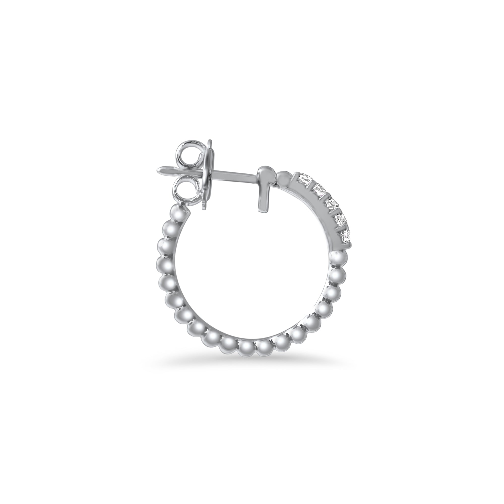 Boucles d'oreilles Angel's Halo - or blanc 18k – Boucle d'oreilles en or 18k – porté en situation