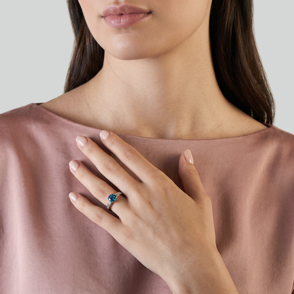 Curvy Blue  - Aigue-Marine 1.50 carat - or blanc 18k