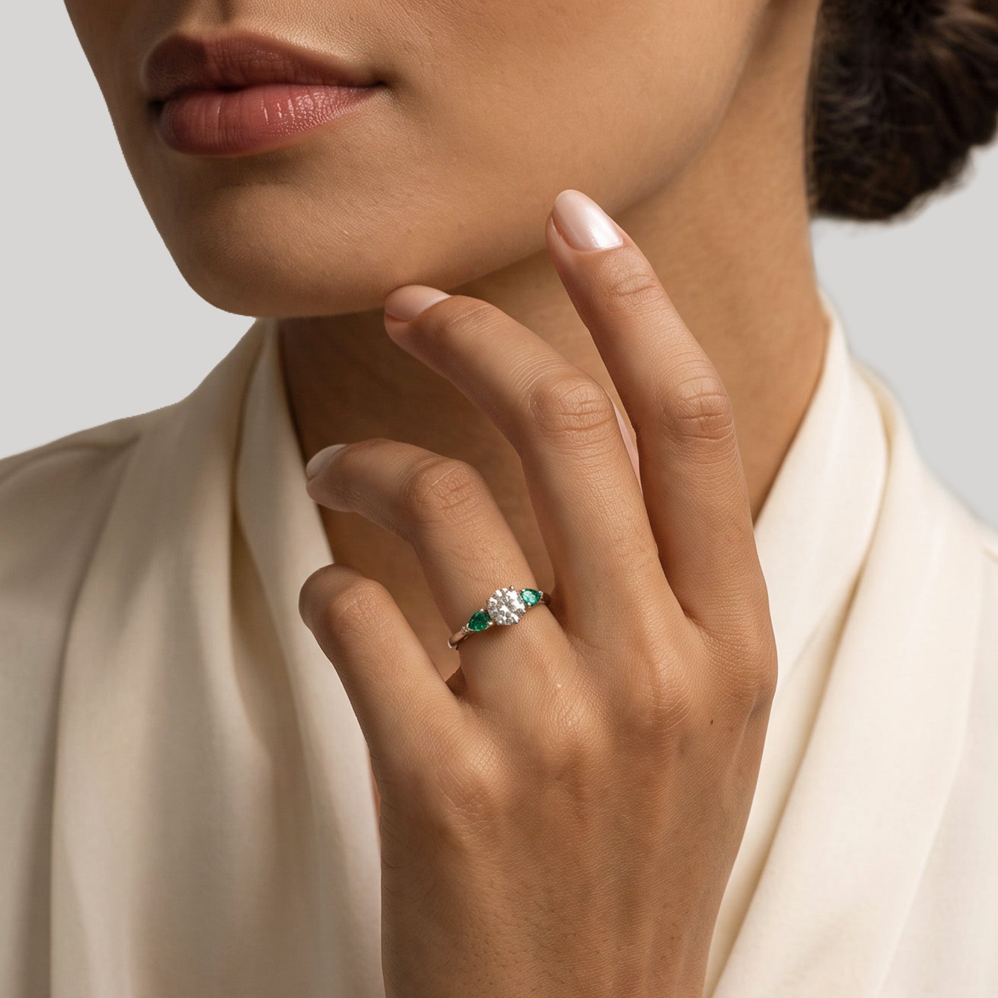 Moonlit Blossom - or blanc 18k