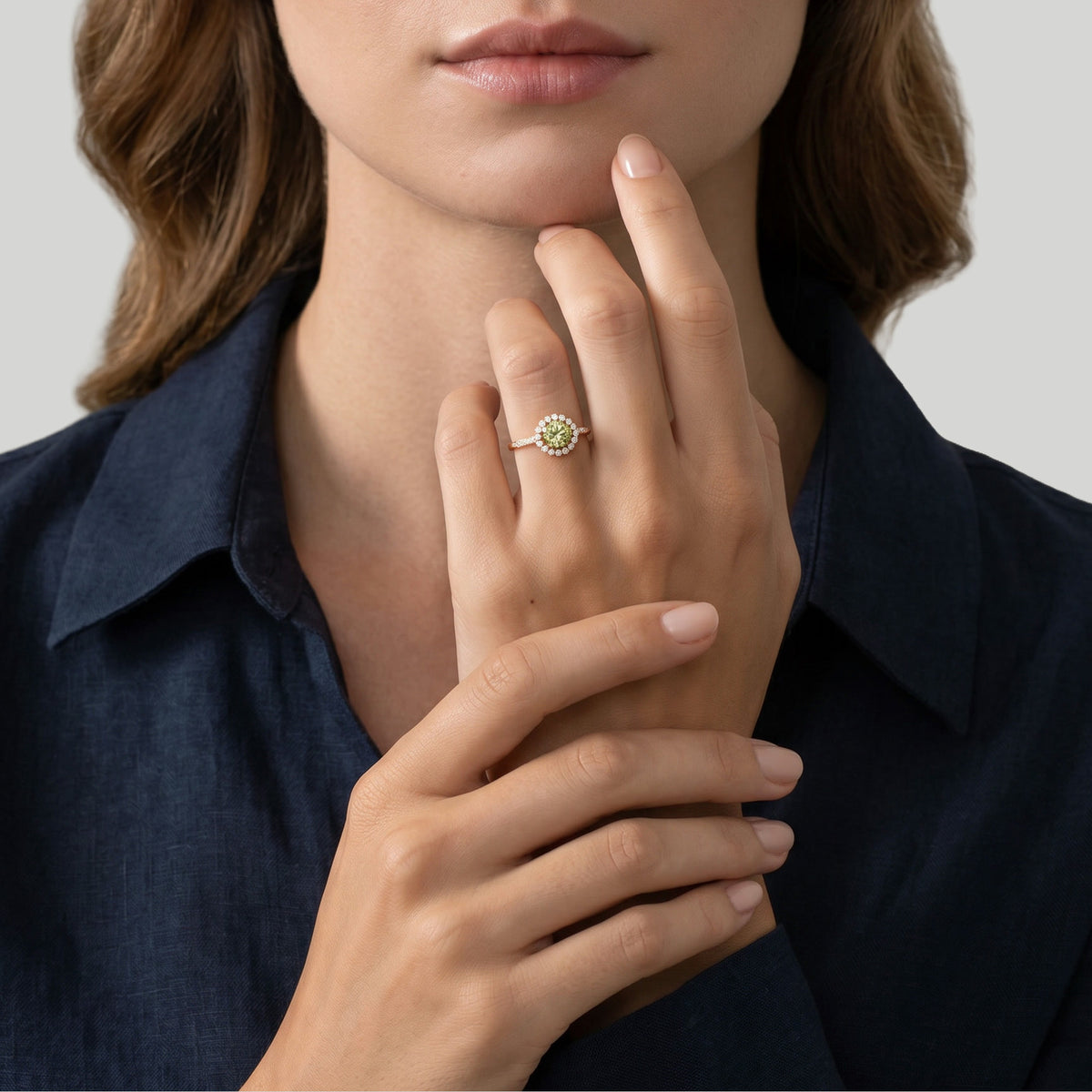 The Fancy Funkee Girl Green 0.75 carat - or rouge 18k