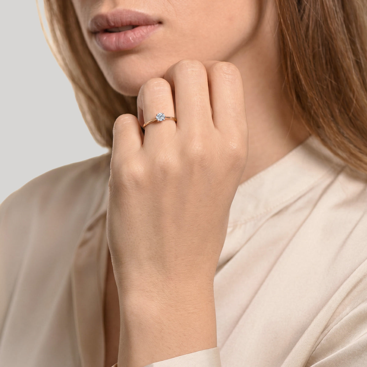 The V-Shape M 0.30 Karat - Gelbgold 18 K