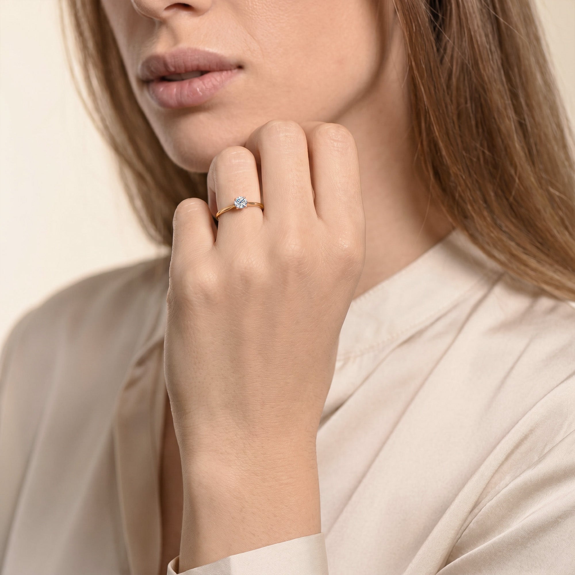 The V-Shape M 0.30 Karat - Gelbgold 18 K