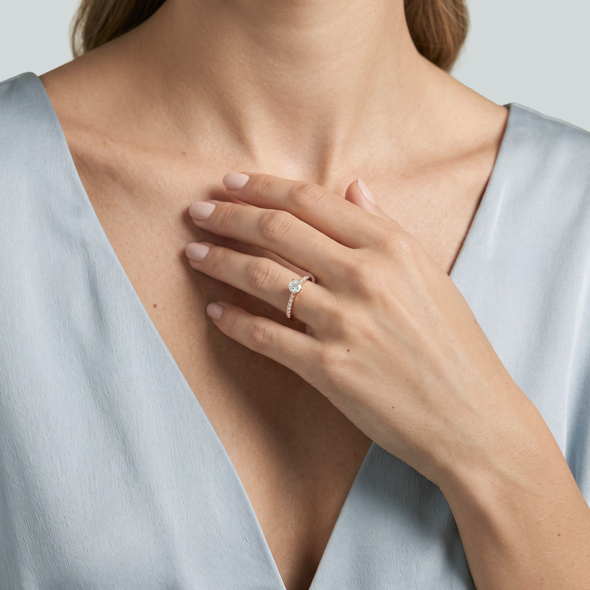 The Fancy V-shape 0.75 carats - or jaune 18k