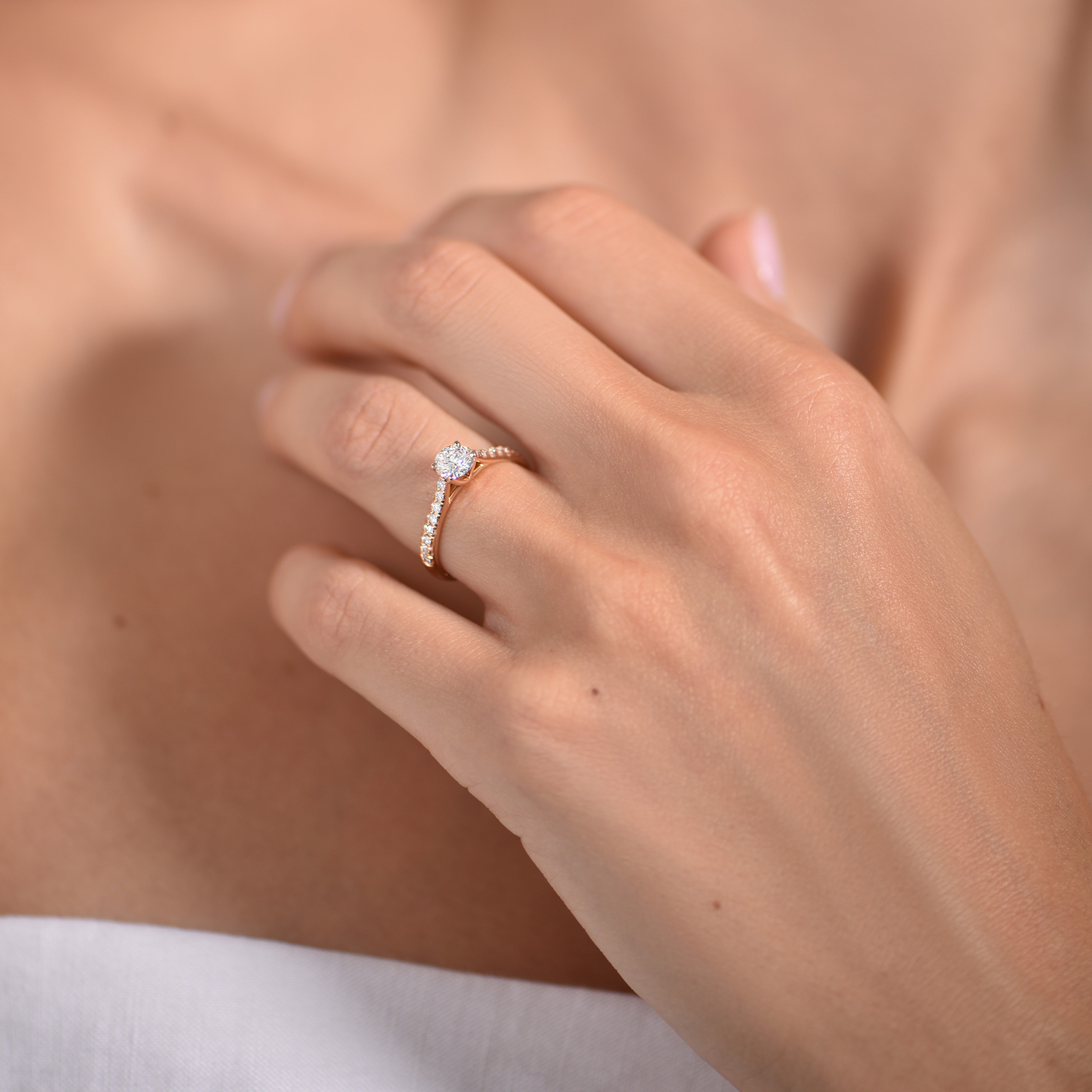 The Fancy V-shape 0.75 carats - Yellow Gold 18k