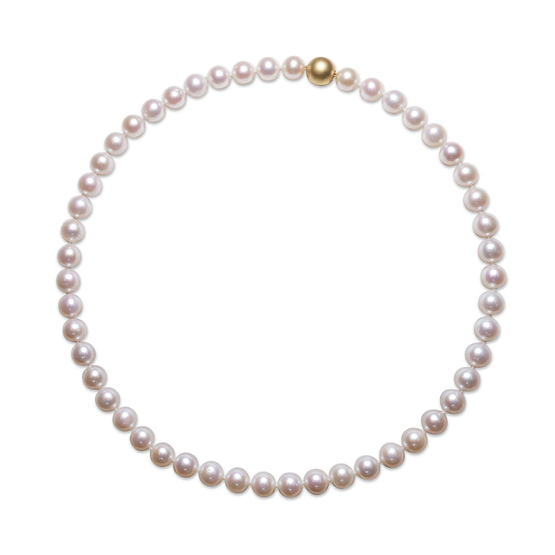 Freshwater pearl necklace.