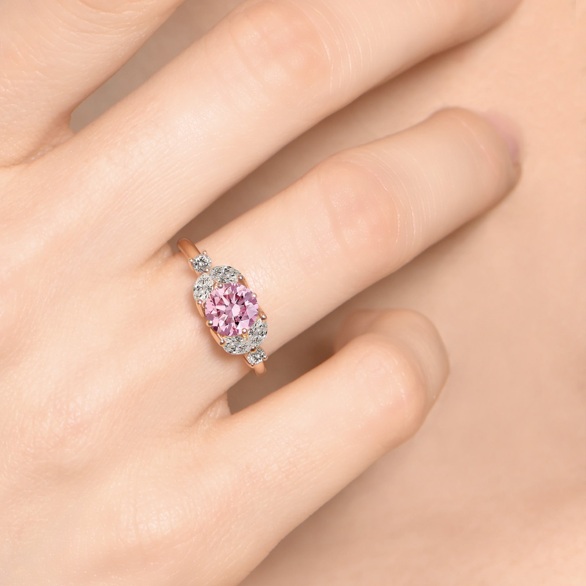 Little Bees  0.75 carat  - Yellow Gold 18k