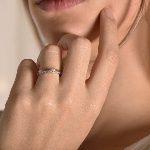The Fancy Geometry of Love - platine 950 - AGUADEORO