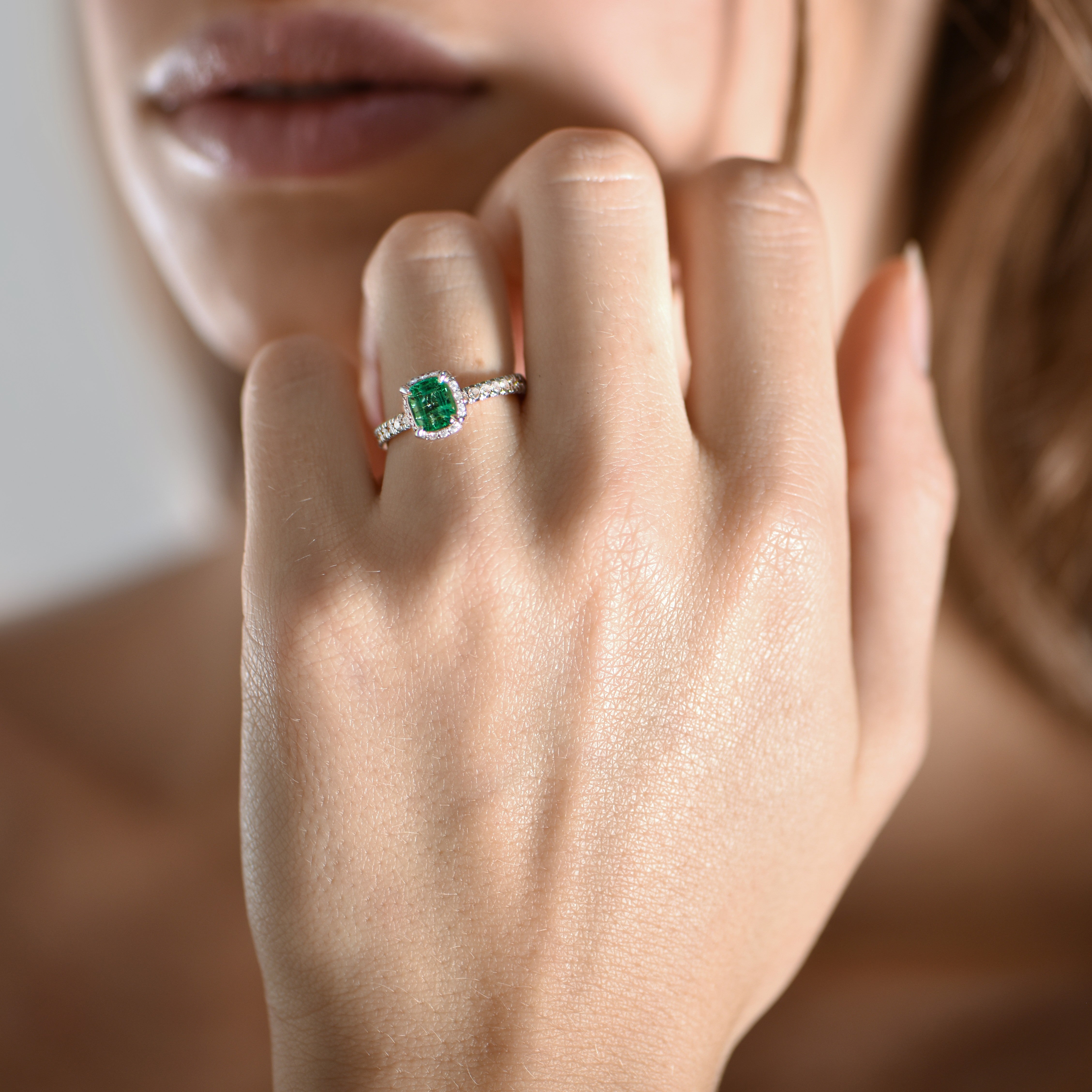 Mille nuances de vert  - 0.50 carat - platine 950