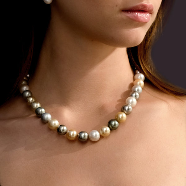 Southeast Asian multi-colored pearl necklace 