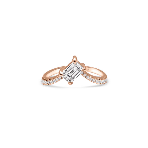 The Fancy Little Ice Skating Girl 1.00 carats - Red Gold 18k